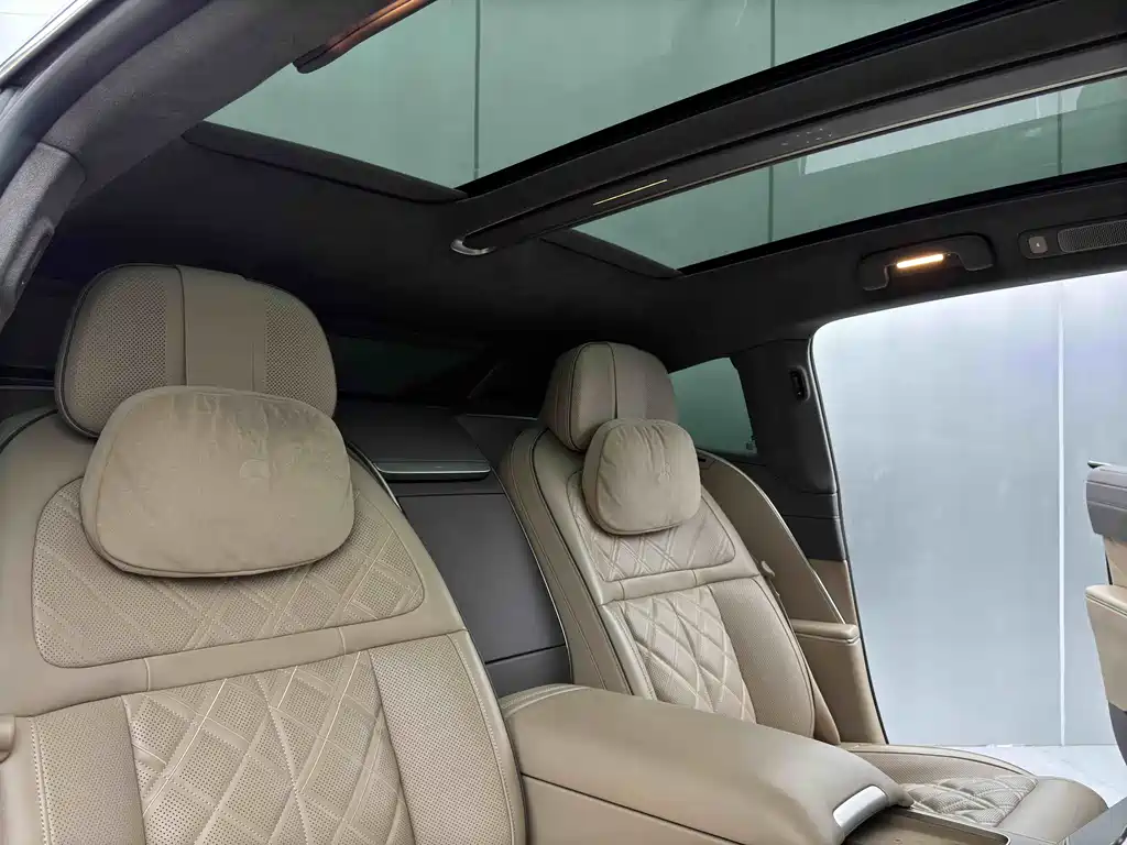 NIO ET9 2025 102kWh Signature Edition купить на сайте DeffCars