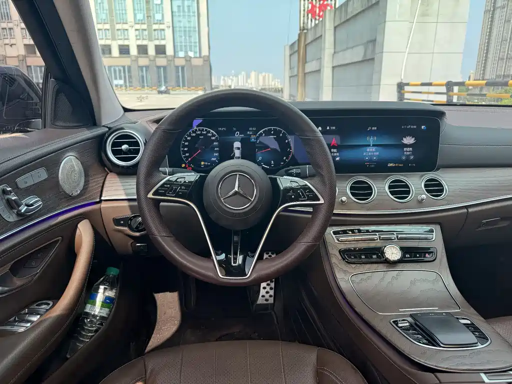 Mercedes-Benz E-Class 2023 E 300 L Luxury Model купить на сайте DeffCars
