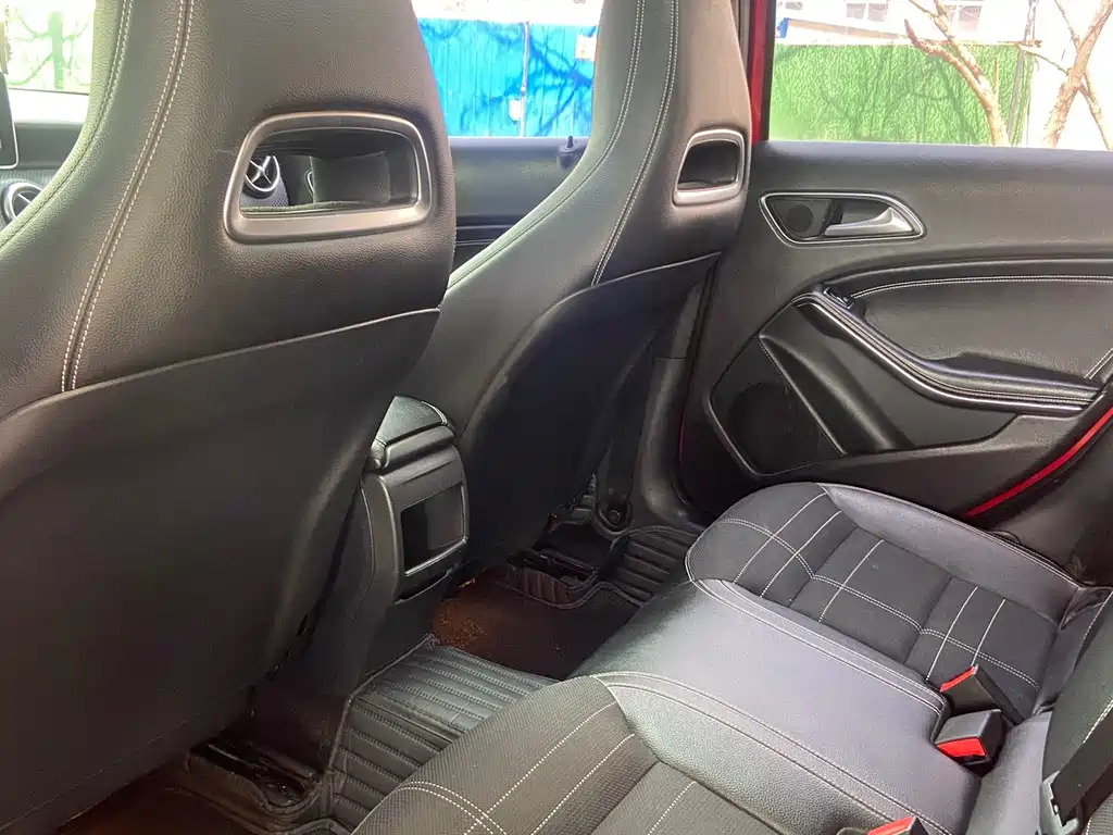 Mercedes-Benz A-Class (Imported) 2016 A 200 Fashion Model купить на сайте DeffCars