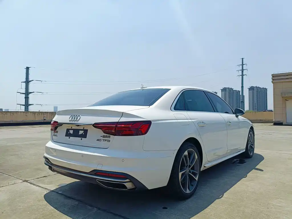 Audi A4L 2022 40 TFSI Fashionable and Elegant купить на сайте DeffCars
