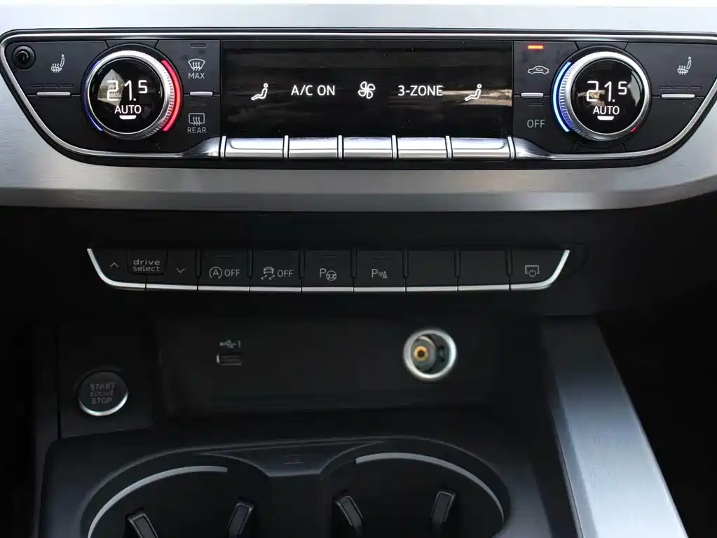 Audi A4L 2022 40 TFSI luxury and dynamic model купить на сайте DeffCars