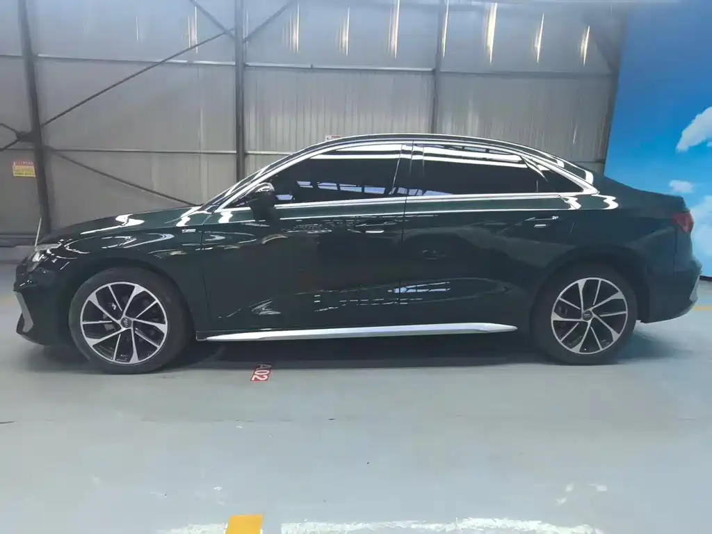 Audi A3 2021 A3L Limousine 35 TFSI Fashionable and Sporty купить на сайте DeffCars