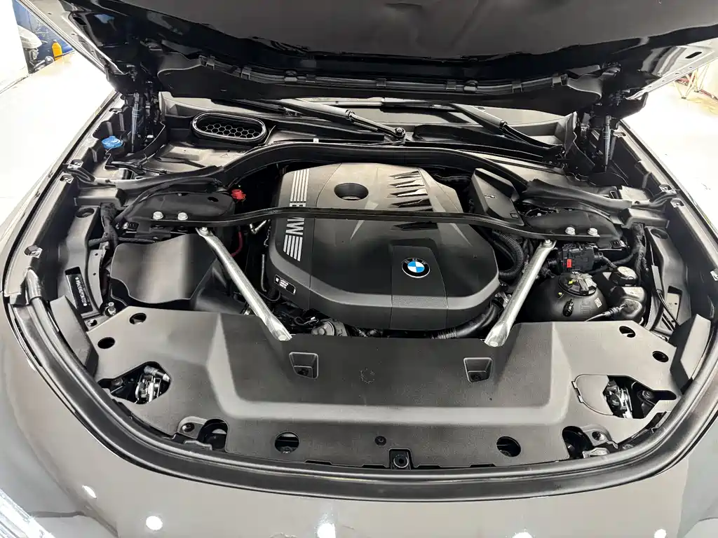 BMW 7 Series 2023 740Li Exclusive M Sports Package купить на сайте DeffCars
