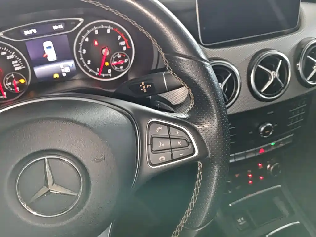 Mercedes B-Class 2018 B 200 Dynamic купить на сайте DeffCars