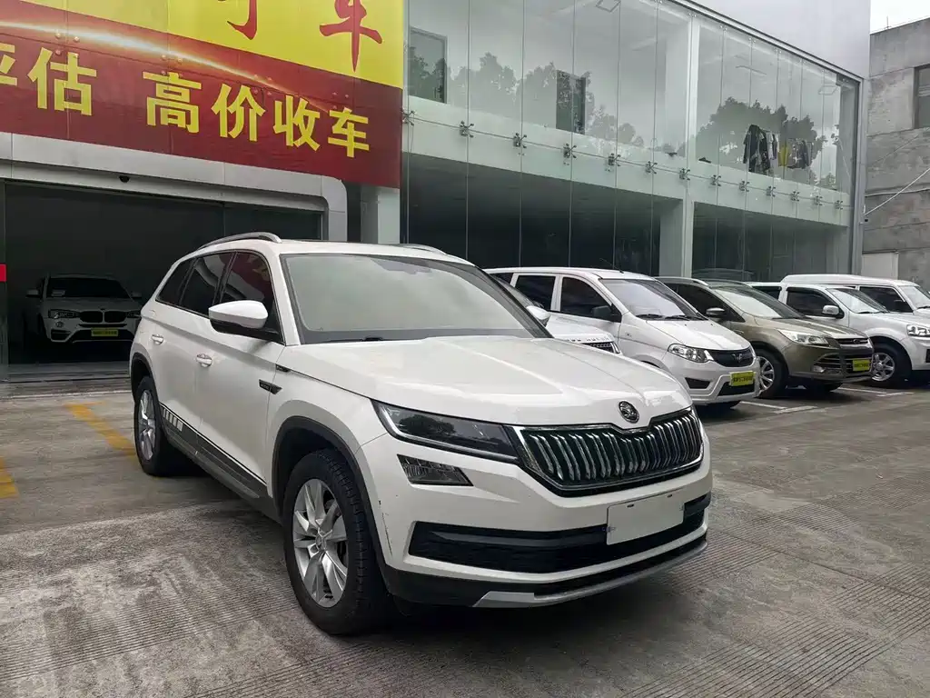 Kodiak 2018 facelift TSI330 5-seater two-wheel drive luxury premium version купить на сайте DeffCars