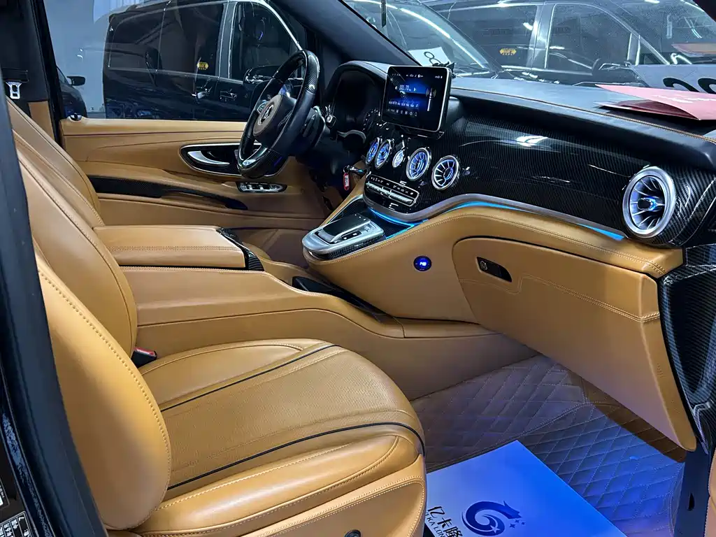 Vito 2023 2.0T Business Edition 7 seats купить на сайте DeffCars