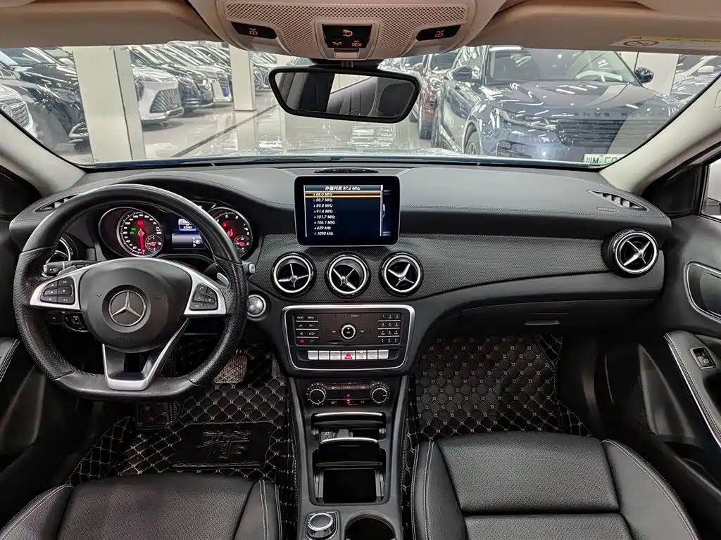 Mercedes-Benz GLA 2019 GLA 200 Fashion Model купить на сайте DeffCars