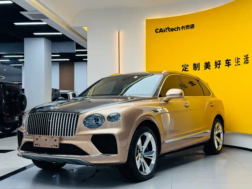 Bentayga 2023 4.0T V8 long wheelbase version купить на сайте DeffCars