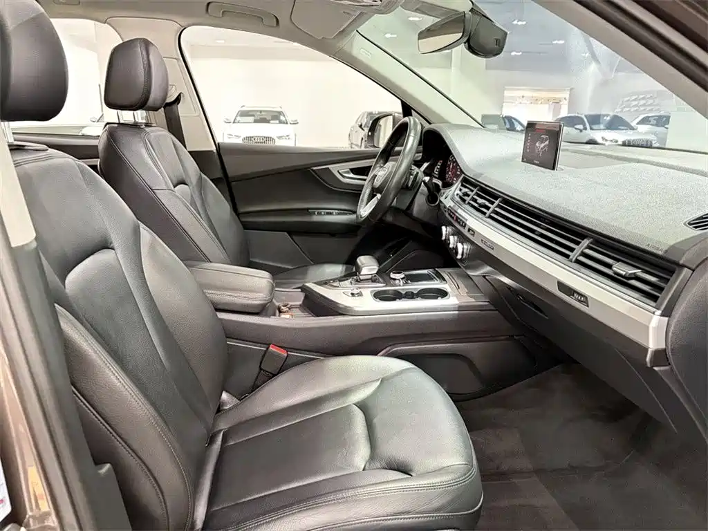 Audi Q7 2019 55 TFSI Technical Edition купить на сайте DeffCars