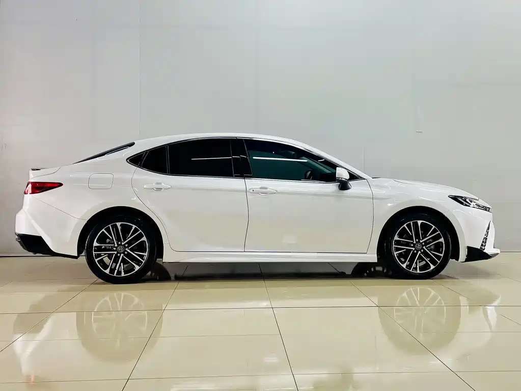 Camry 2026 Dual Engine 2.0HSE Sports Lite Edition купить на сайте DeffCars