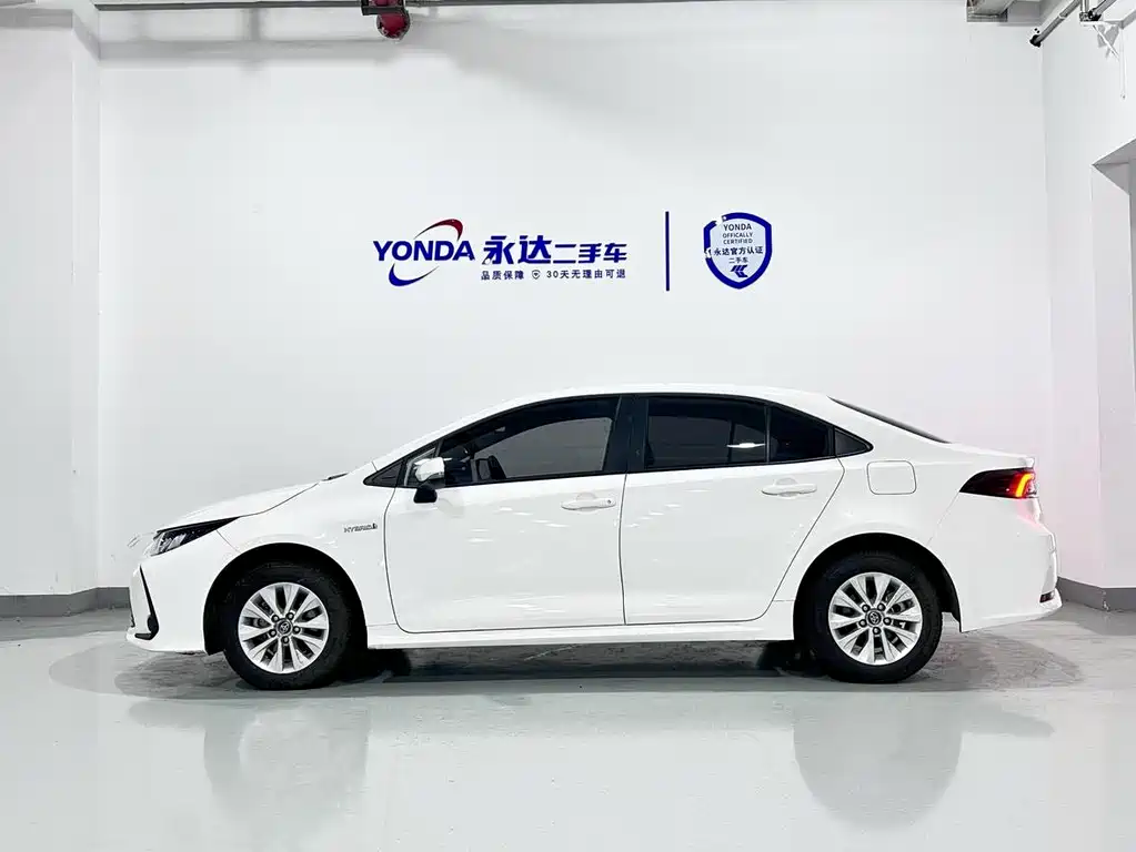 Corolla 2021 Dual Engine 1.8L E-CVT Pioneer Edition купить на сайте DeffCars