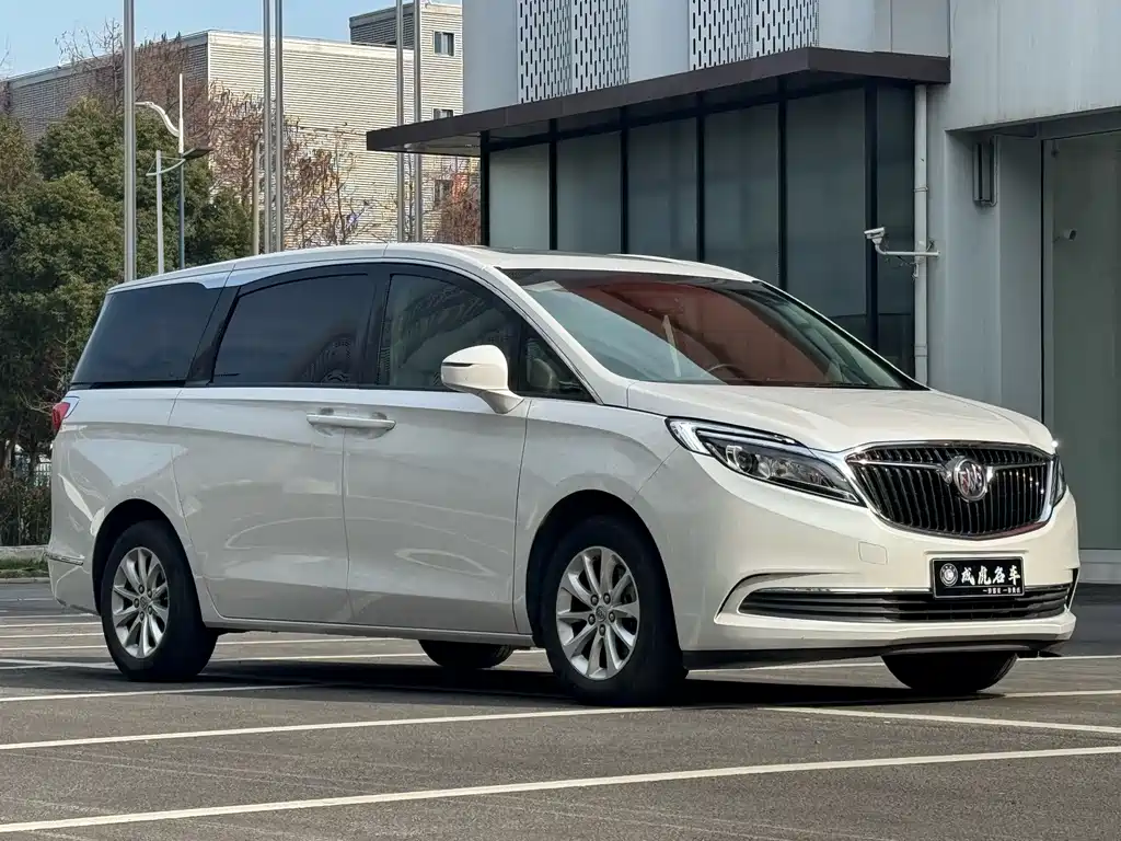 Buick GL8 2017 ES 28T Comfort Type National V купить на сайте DeffCars