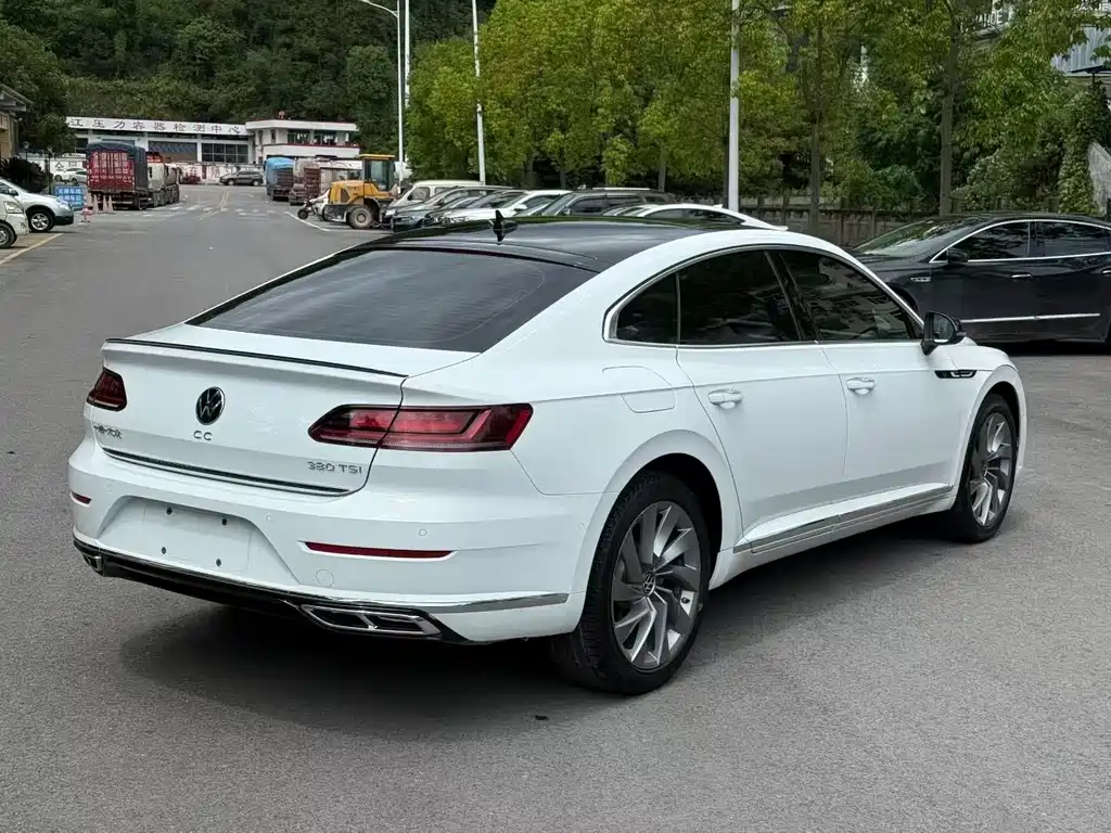 FAW-Volkswagen CC 2024 380TSI eye-catching version купить на сайте DeffCars