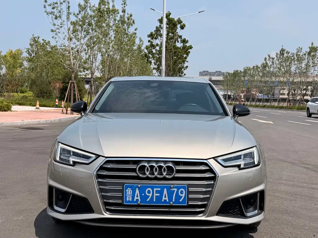 Audi A4L 2019 45 TFSI quattro personalized sports version National VI купить на сайте DeffCars