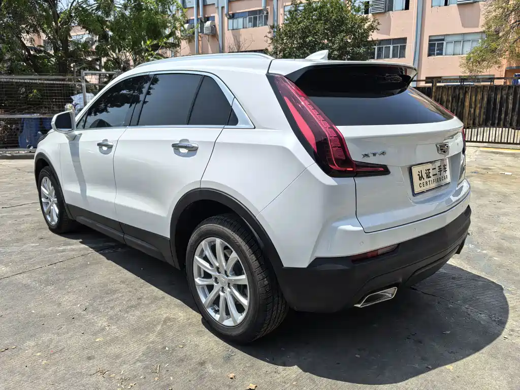 Cadillac XT4 2018 28T two-wheel drive technology купить на сайте DeffCars