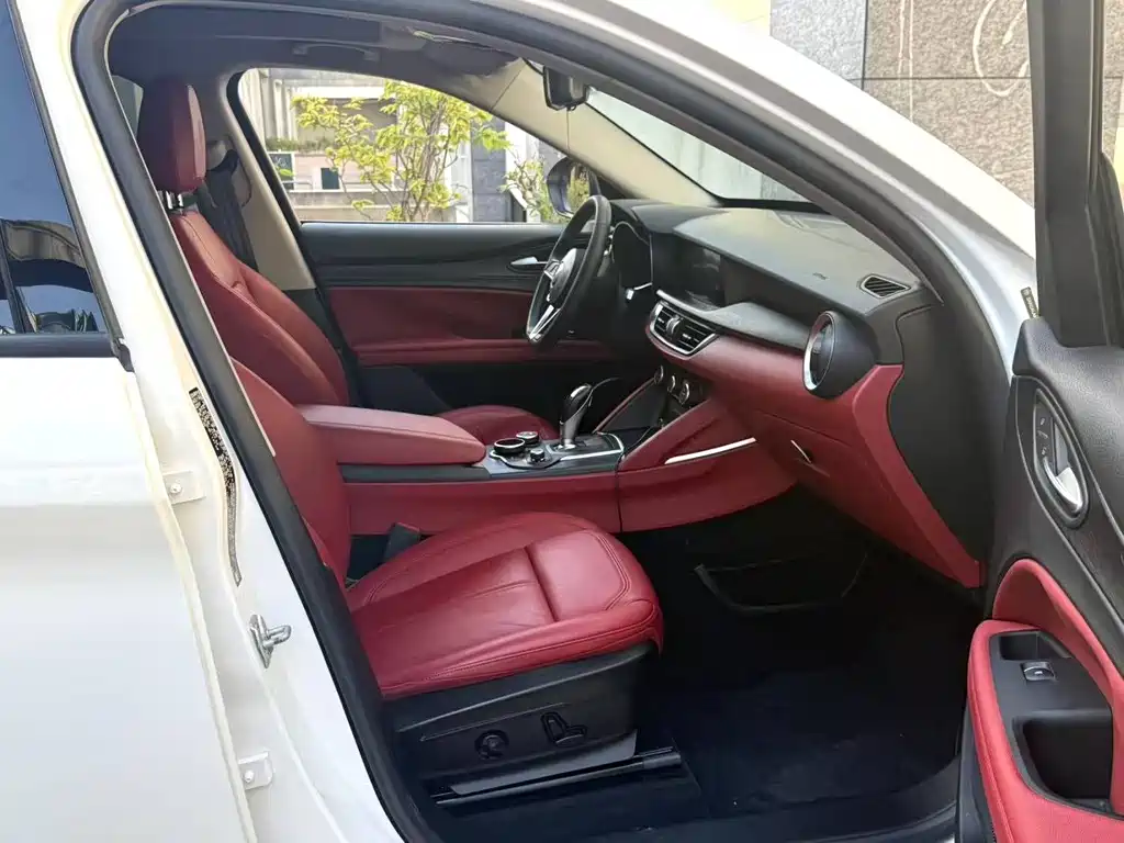 Stelvio 2017 2.0T 200HP Elite Edition купить на сайте DeffCars