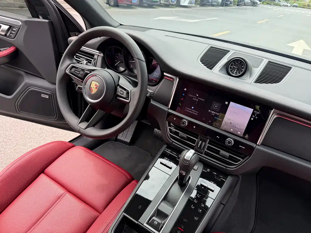 Macan 2026 Macan 2.0T Dream Edition купить на сайте DeffCars
