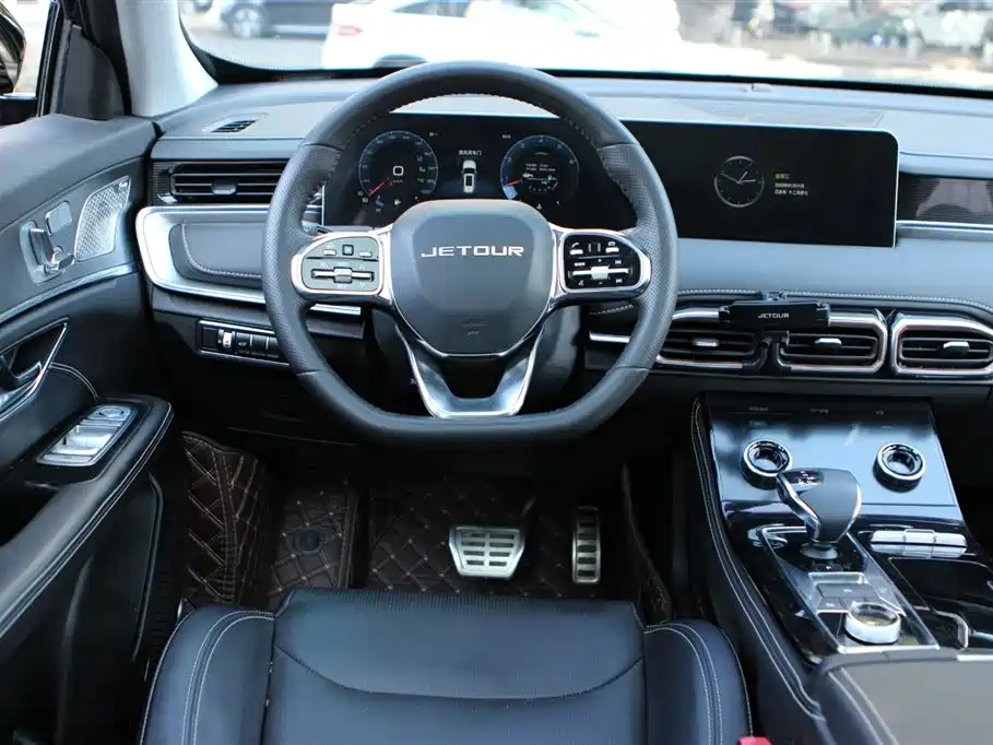Jietu X70 PLUS 2021 model 1.6T DCT 7 seats купить на сайте DeffCars