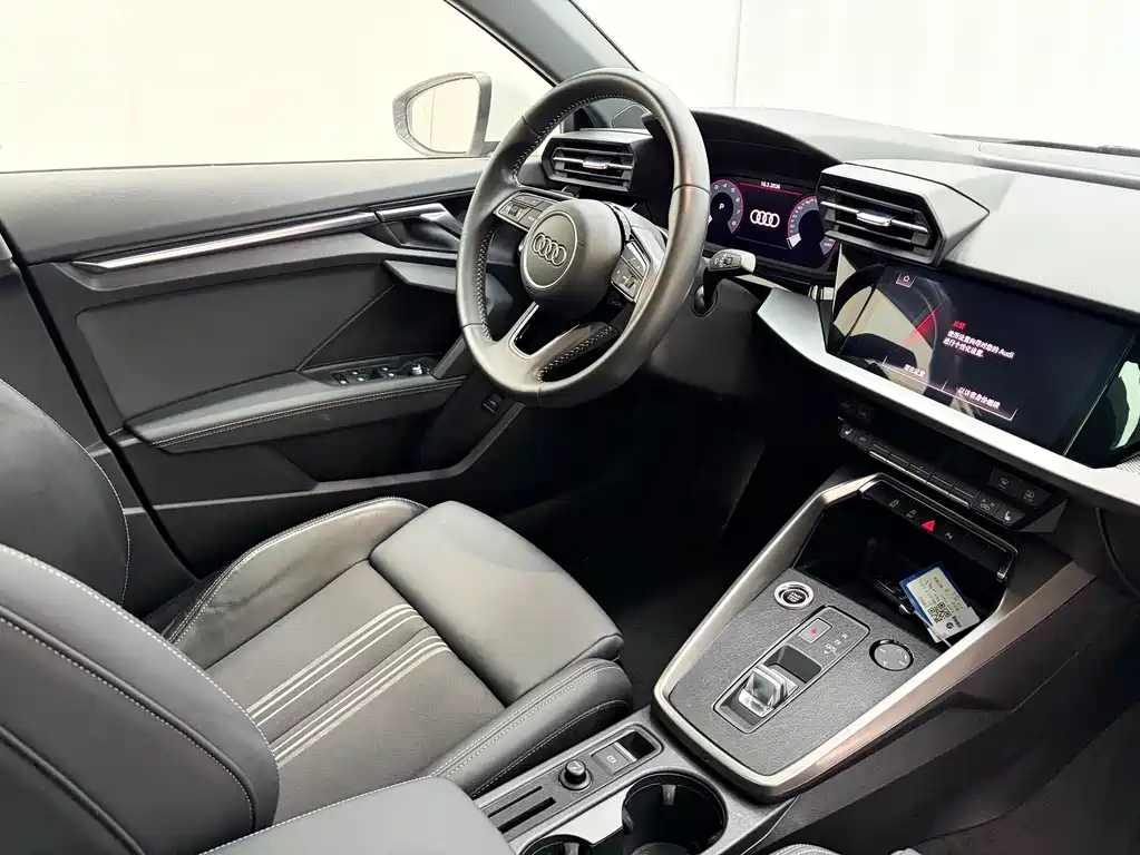 Audi A3 2021 A3L Limousine 35 TFSI Fashionable and Sporty купить на сайте DeffCars