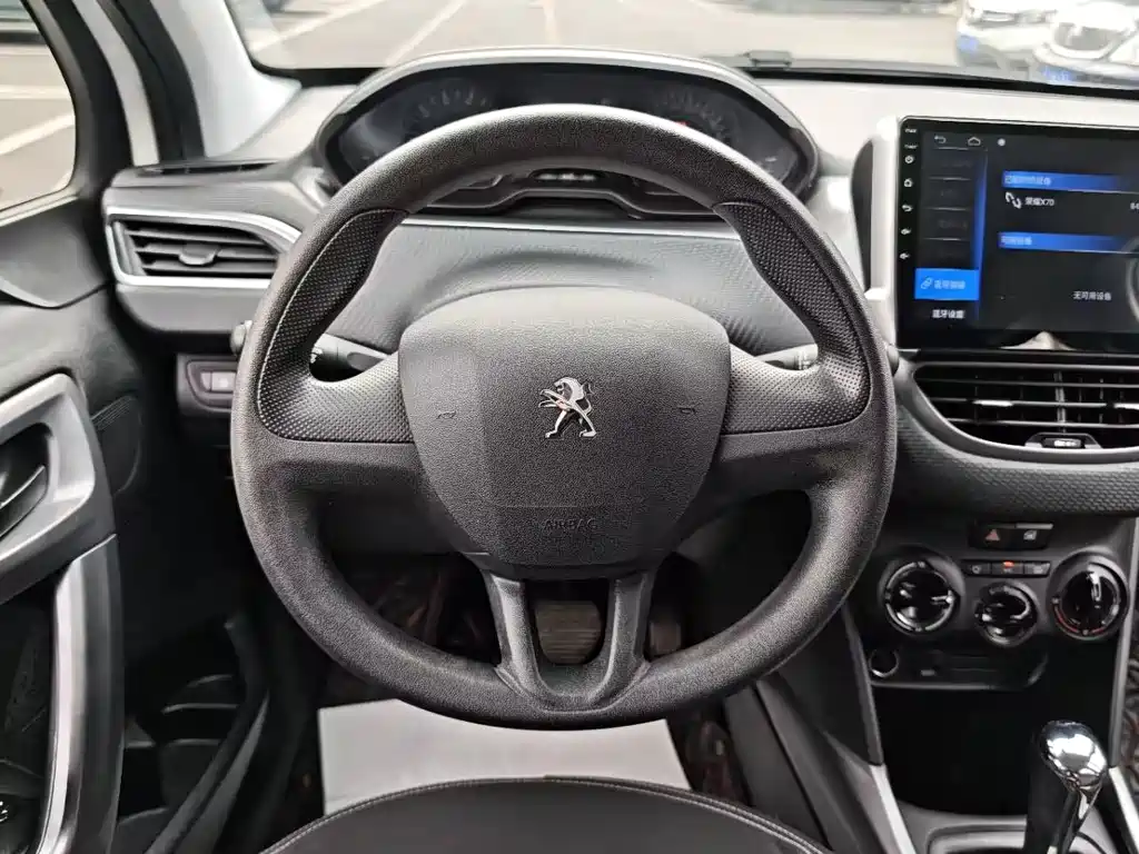 Peugeot 2008 2018 1.6L automatic trendy version купить на сайте DeffCars