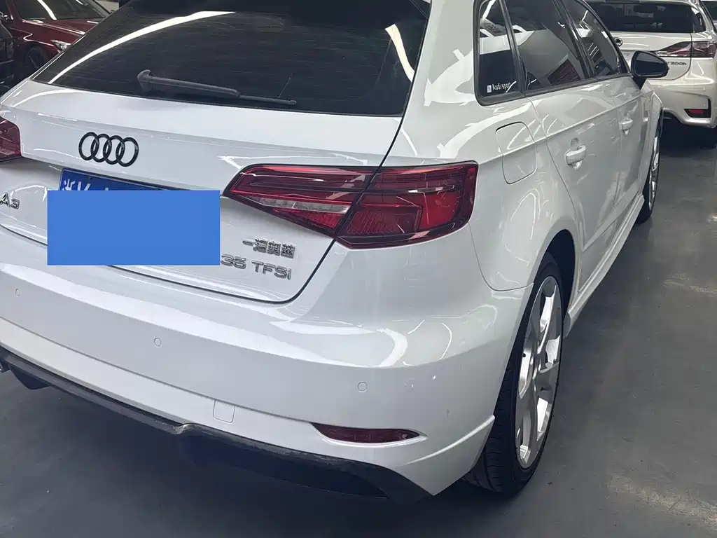 Audi A3 2018 30th Anniversary Model Sportback 35 TFSI Sports купить на сайте DeffCars