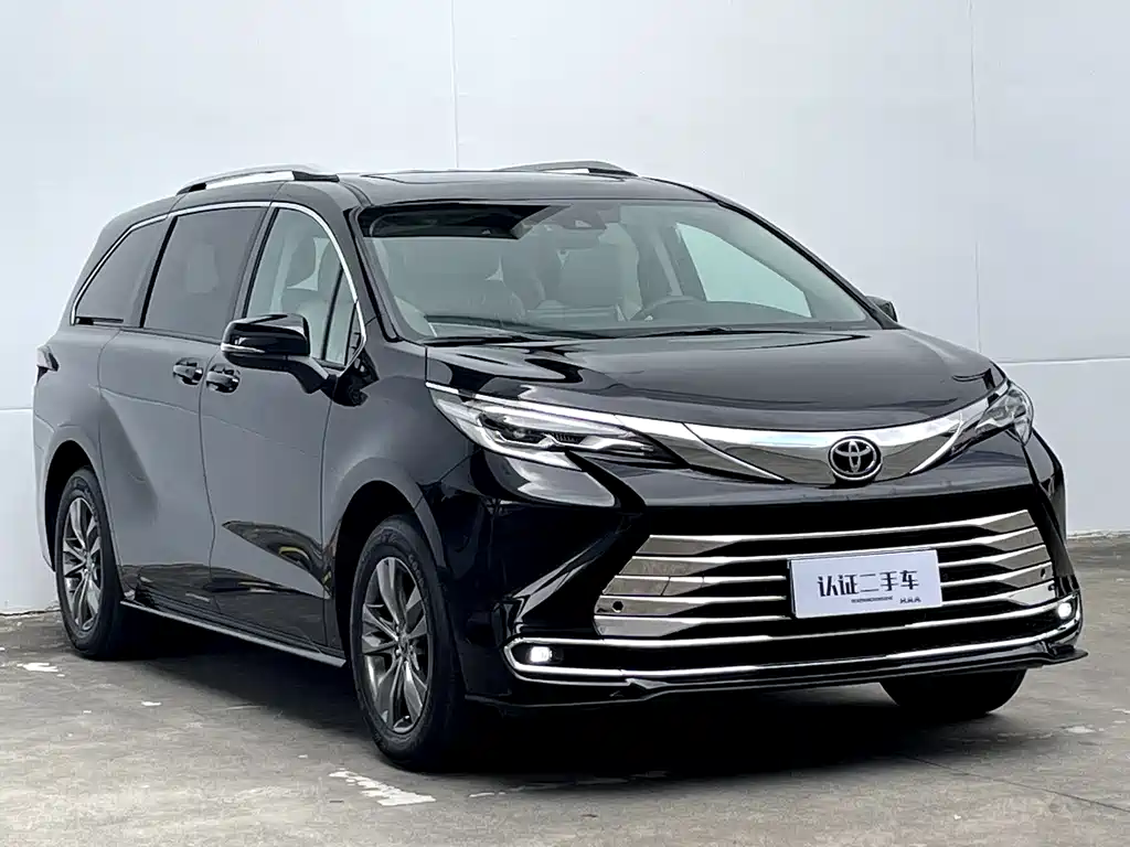 SIENNA 2026 2.5L dual-engine two-wheel drive comfort version купить на сайте DeffCars