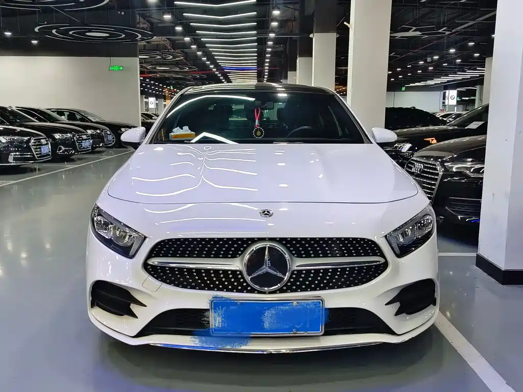 Mercedes-Benz A-Class 2020 A 200 L Sports Sedan купить на сайте DeffCars