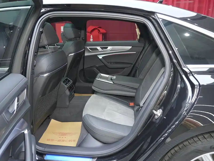 Audi A6L 2024 45 TFSI Premium Dynamic Model купить на сайте DeffCars