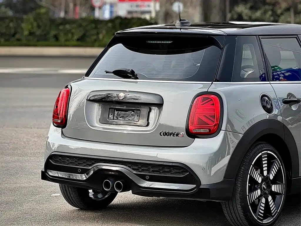 MINI 2022 2.0T COOPER S Artist Five-Door Edition купить на сайте DeffCars