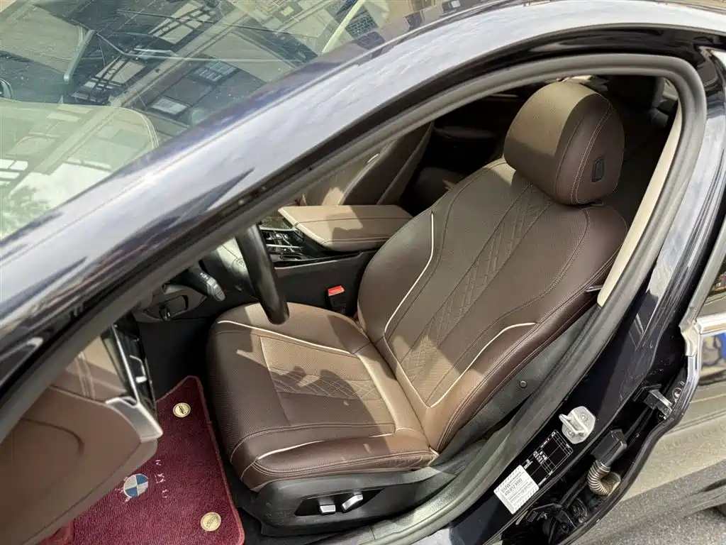 BMW 5 Series 2021 525Li Luxury Package купить на сайте DeffCars