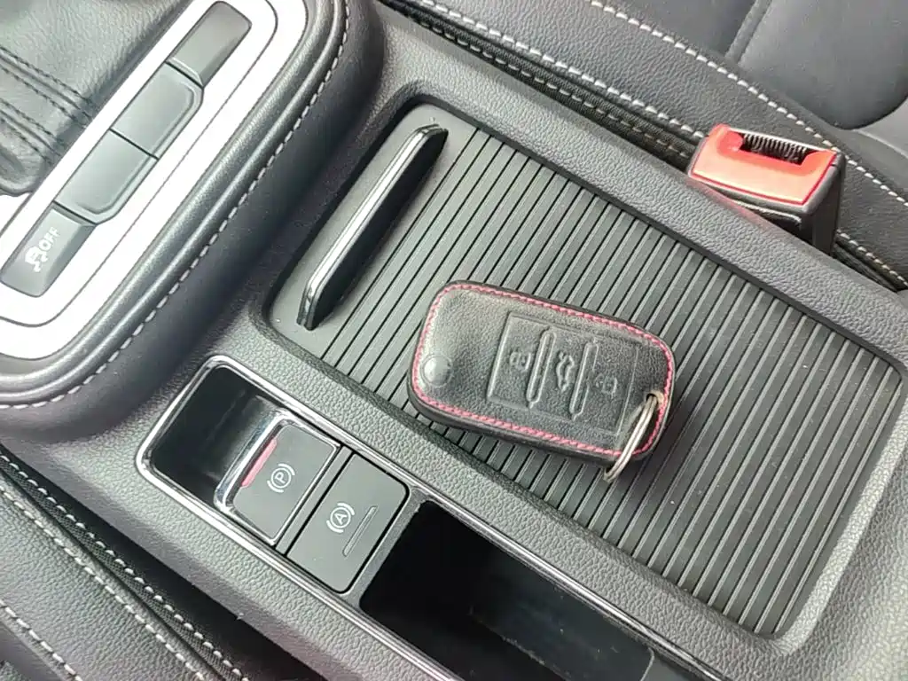 MG6 2017 20T automatic luxury smart connected version National V купить на сайте DeffCars
