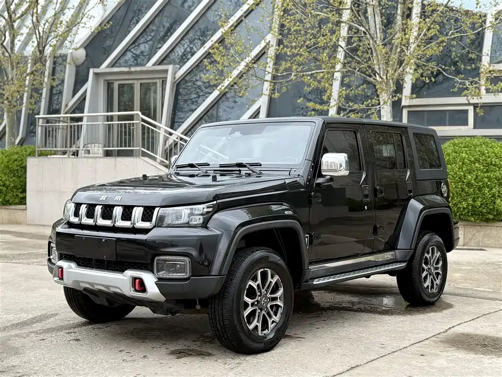 Beijing Off-Road BJ40 2019 2.3T Automatic 4WD City Hunter Edition Exclusive Model National VI купить на сайте DeffCars
