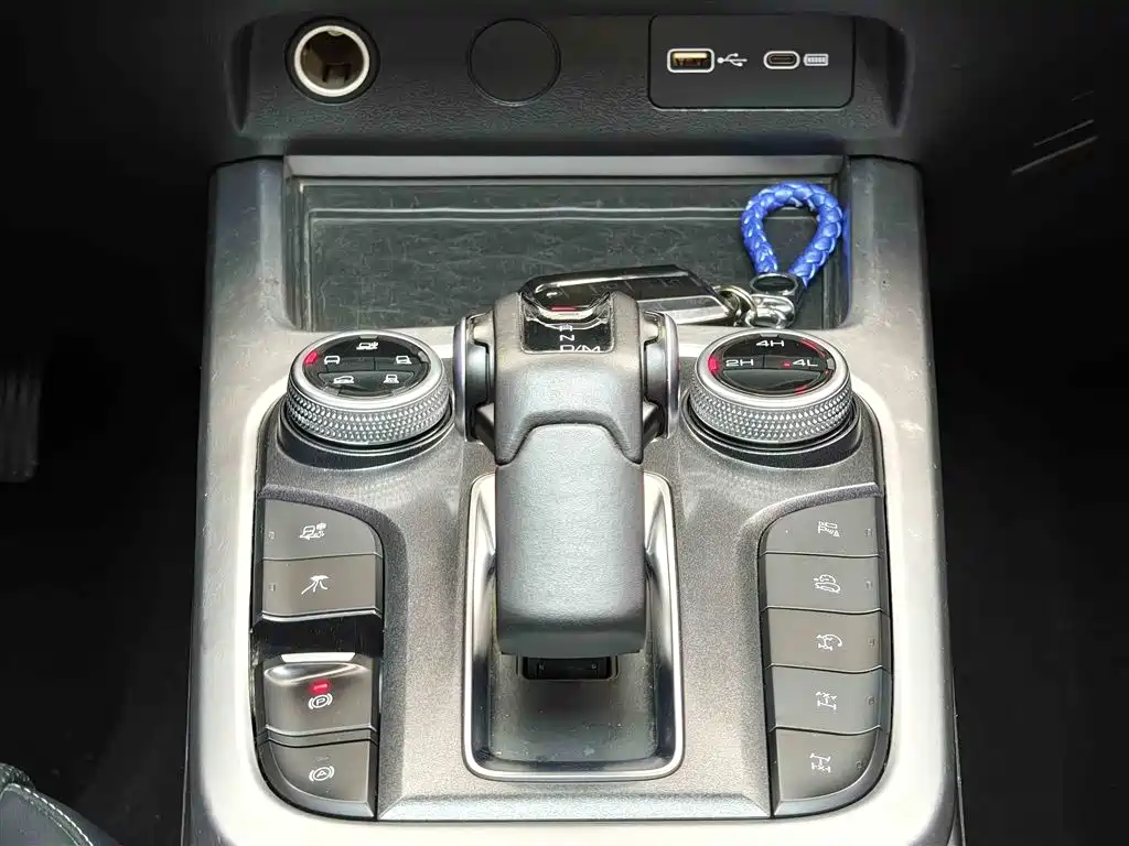 Tank 300 2024 2.0T Conqueror купить на сайте DeffCars