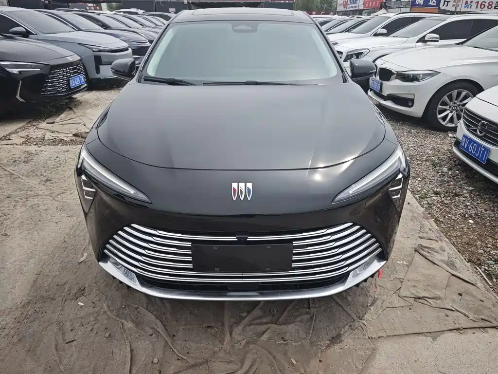 LaCrosse 2025 28T Platinum Edition купить на сайте DeffCars