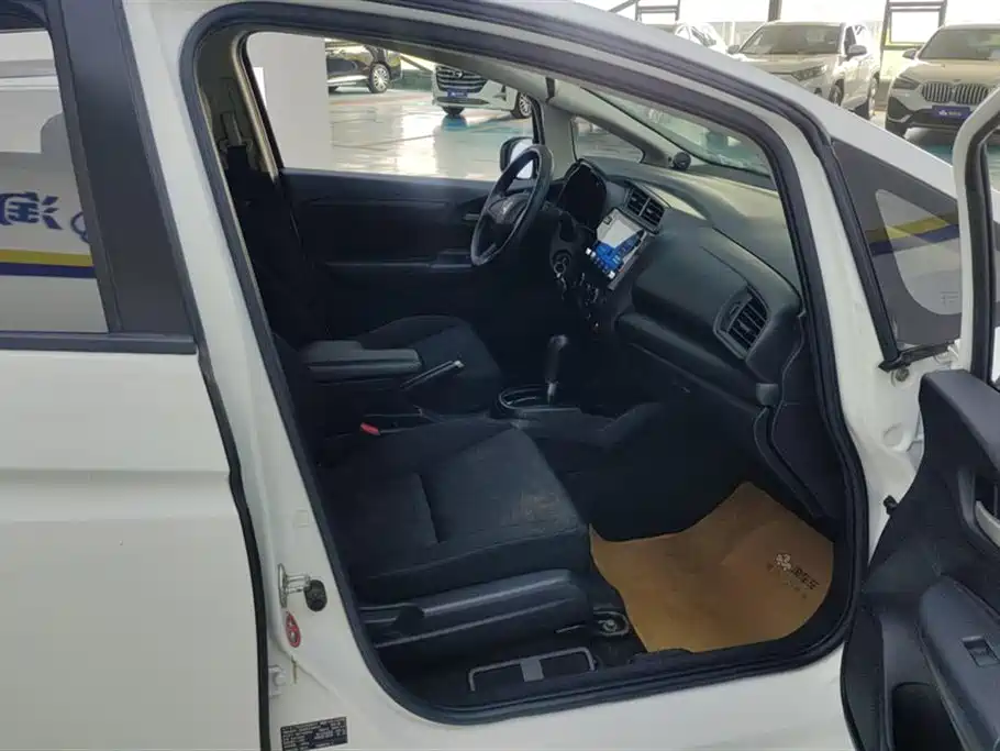 Fit 2020 1.5L CVT Comfort Edition купить на сайте DeffCars