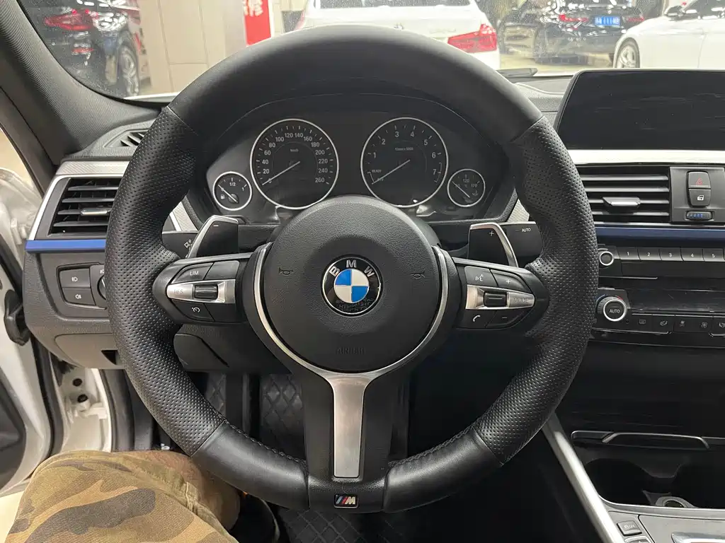 BMW 3 Series 2018 320i M Sports Package купить на сайте DeffCars