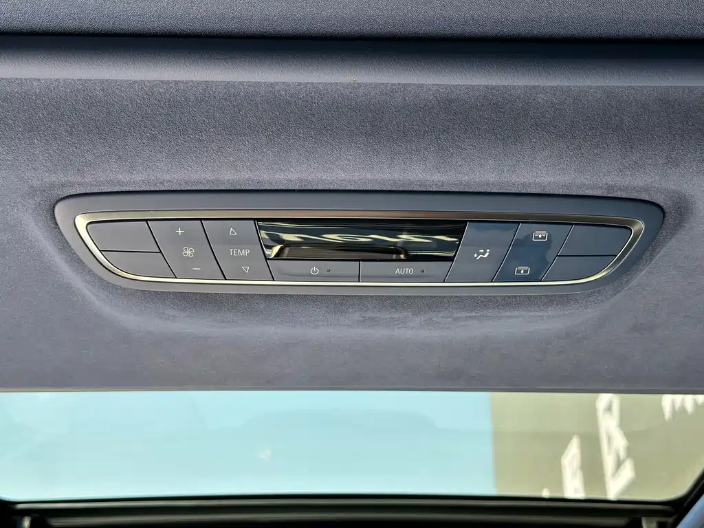 Buick GL8 2020 Avenir Four-seater Premium Edition купить на сайте DeffCars