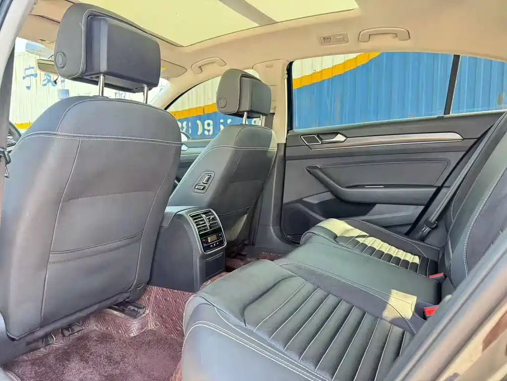 Magotan 2020 330TSI DSG leading model купить на сайте DeffCars