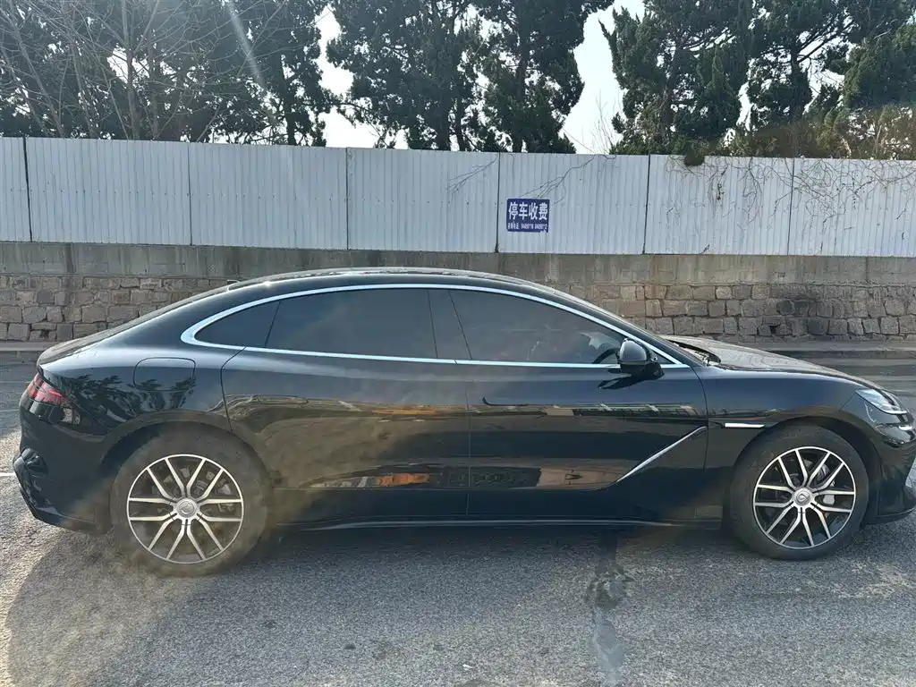 Denza Z9 2024 1100km four-wheel drive Ultra version купить на сайте DeffCars