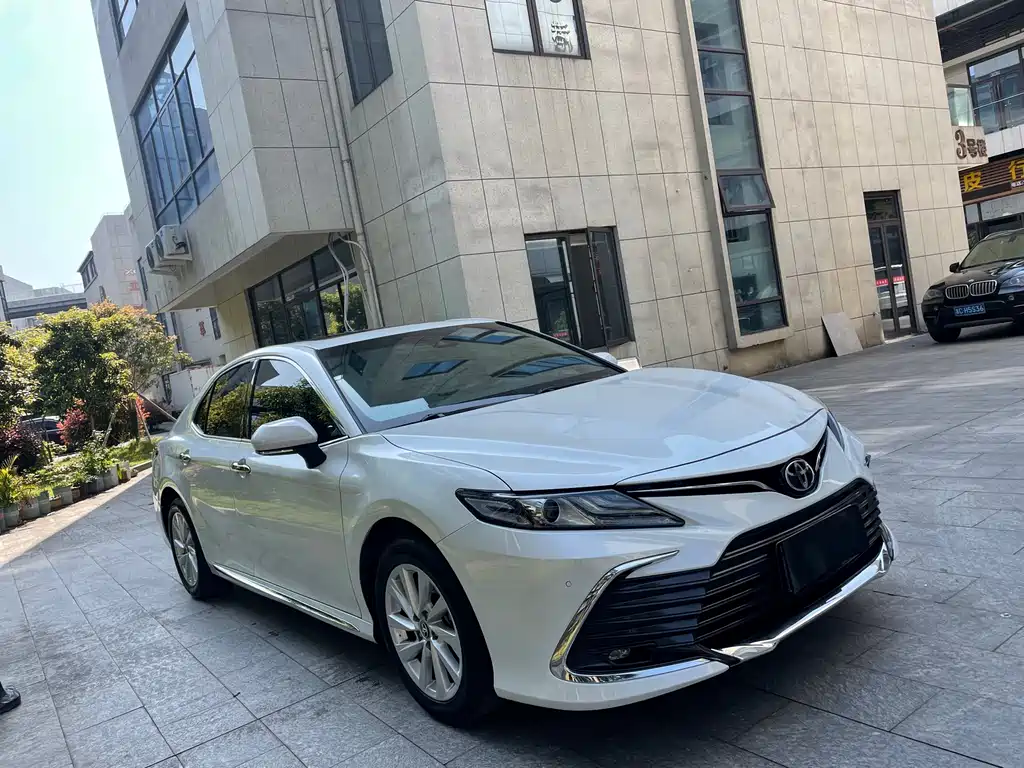 Camry 2023 2.0G Deluxe Edition купить на сайте DeffCars
