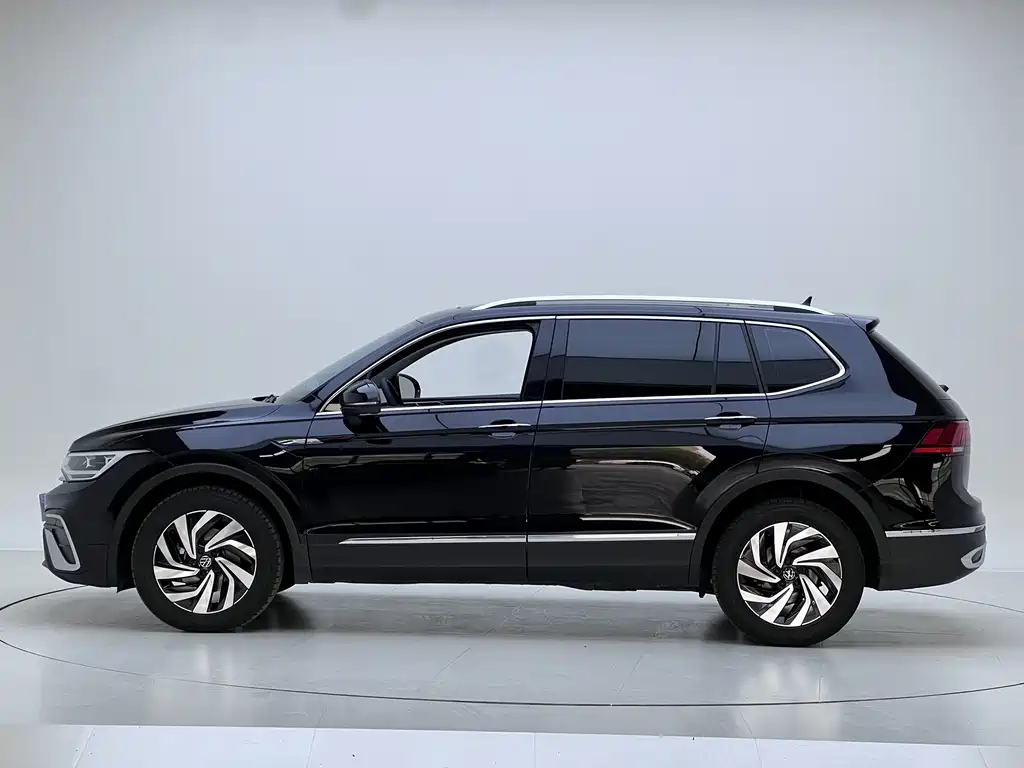 Tiguan L 2023 280TSI automatic two-wheel drive Chaochuang limited edition купить на сайте DeffCars