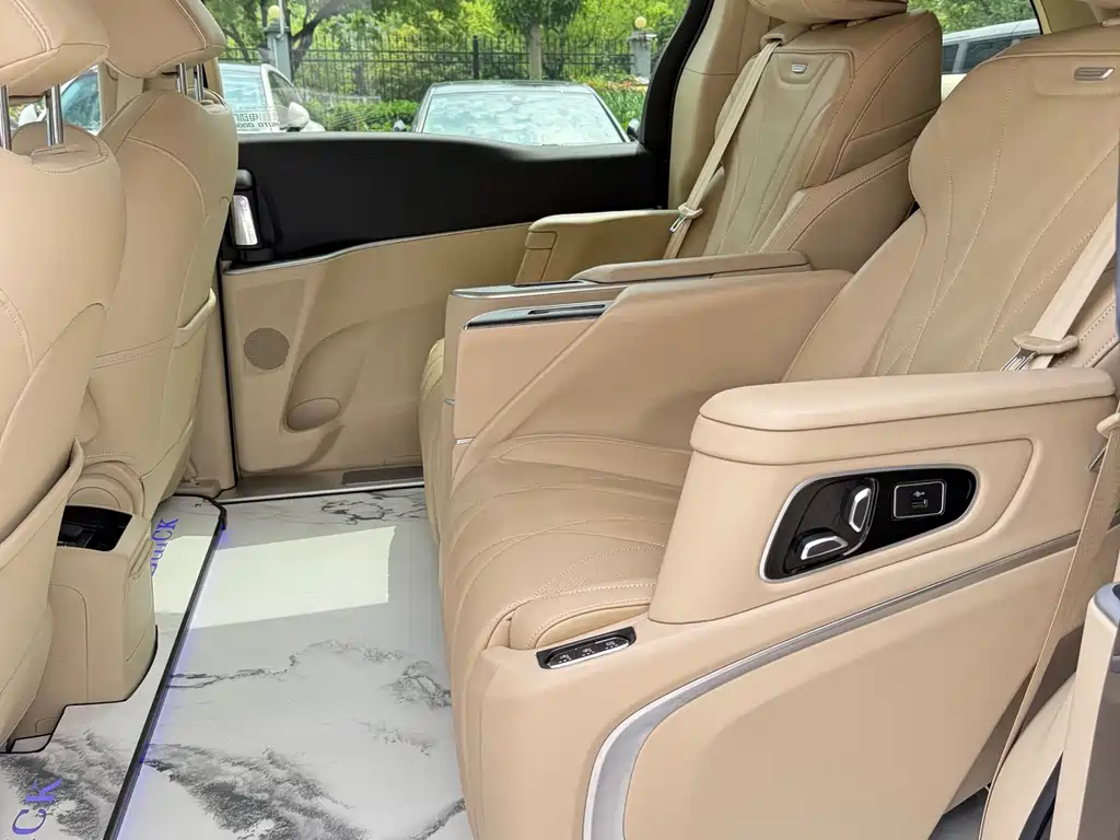 Buick GL8 2023 Land Business Class 652T Smart Luxury купить на сайте DeffCars