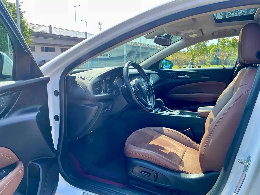 Regal 2019 20T Elite National VI купить на сайте DeffCars
