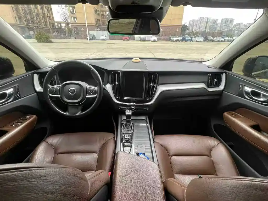 Volvo XC60 2019 T5 Four-wheel Drive Smart Edition National VI купить на сайте DeffCars
