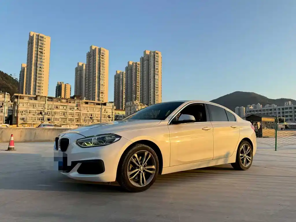 BMW 1 Series 2020 120i Fashion купить на сайте DeffCars