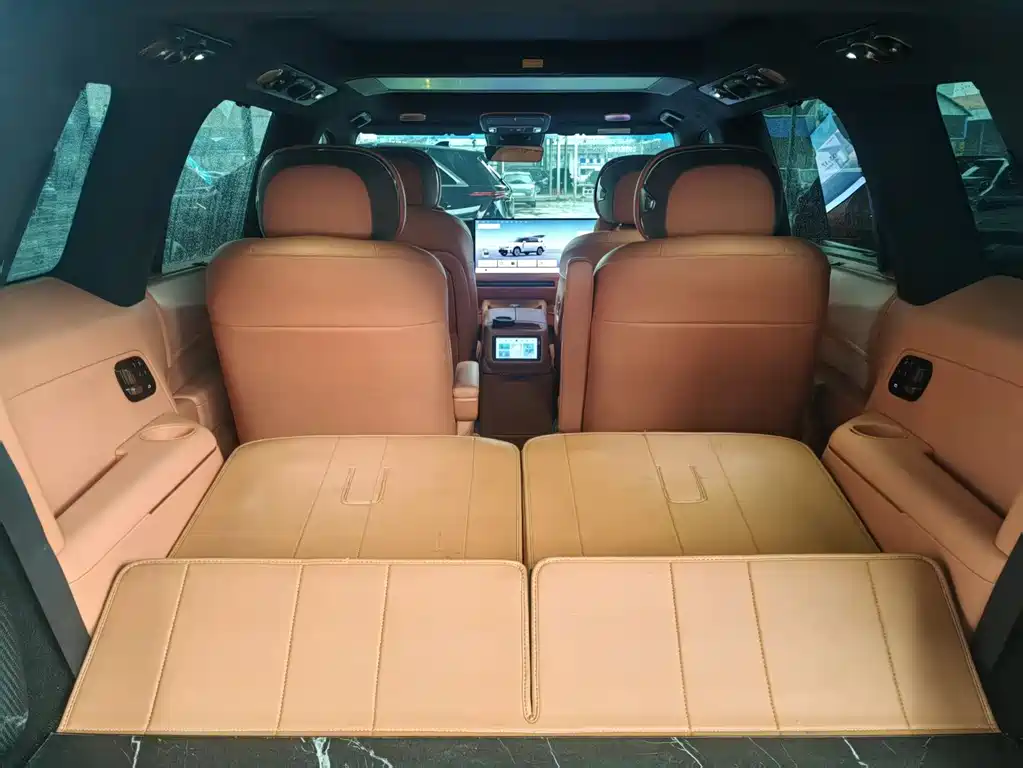 Lynk & Co 900 2025 1.5T Ultra купить на сайте DeffCars