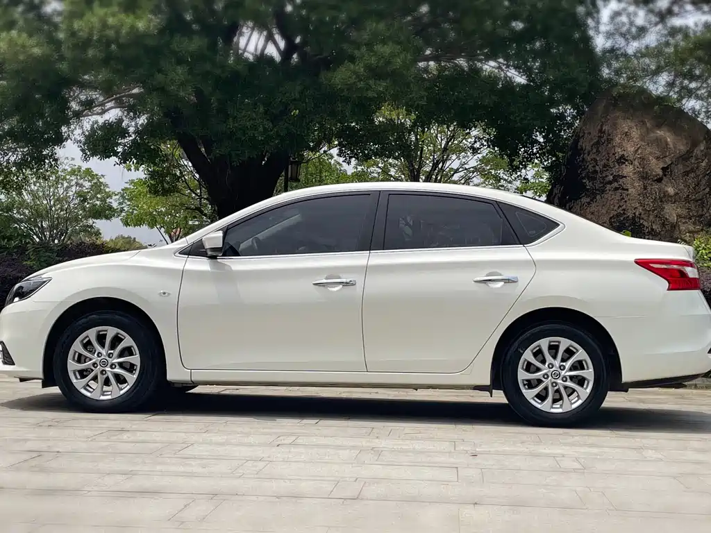 Sylphy 2022 Classic 1.6XL CVT Deluxe Edition купить на сайте DeffCars