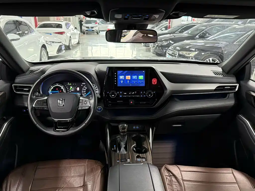 Crown Lufang 2022 2.5L HEV four-wheel drive luxury version купить на сайте DeffCars