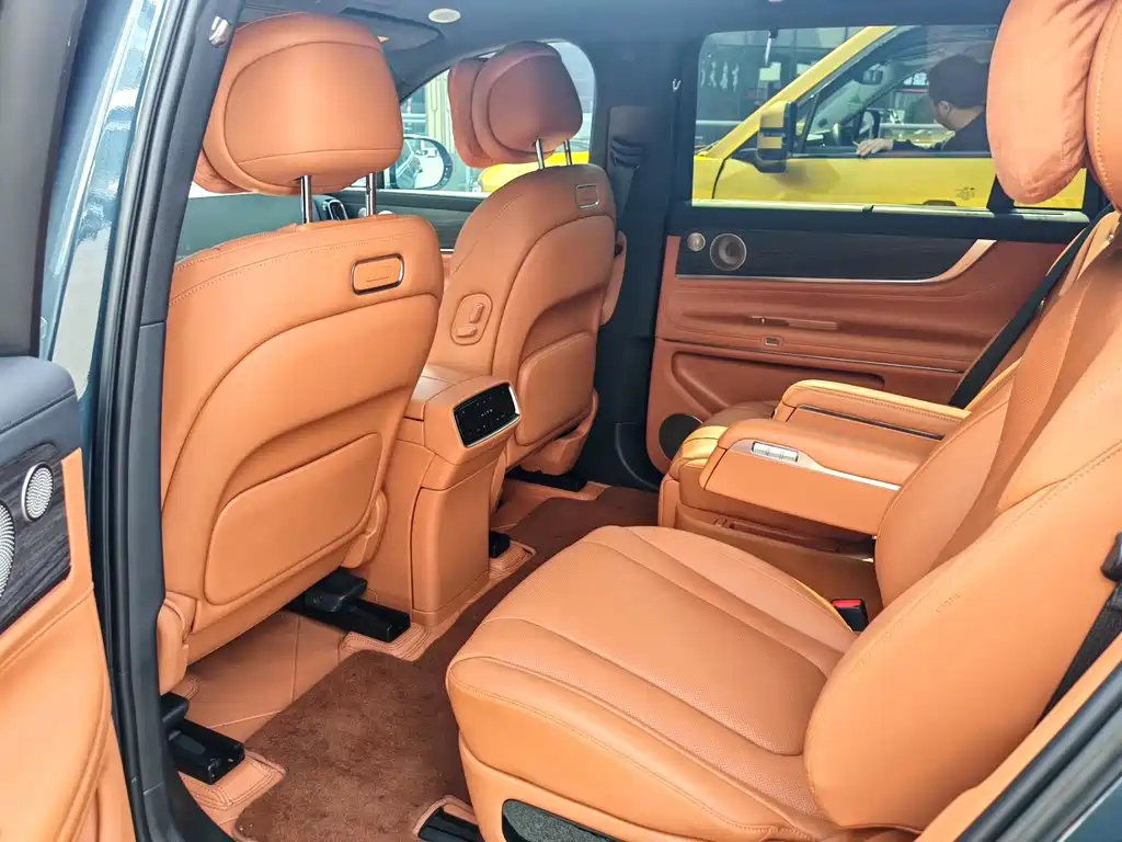 Wenjie M9 2024 extended range Ultra version 52kWh 6-seater version купить на сайте DeffCars