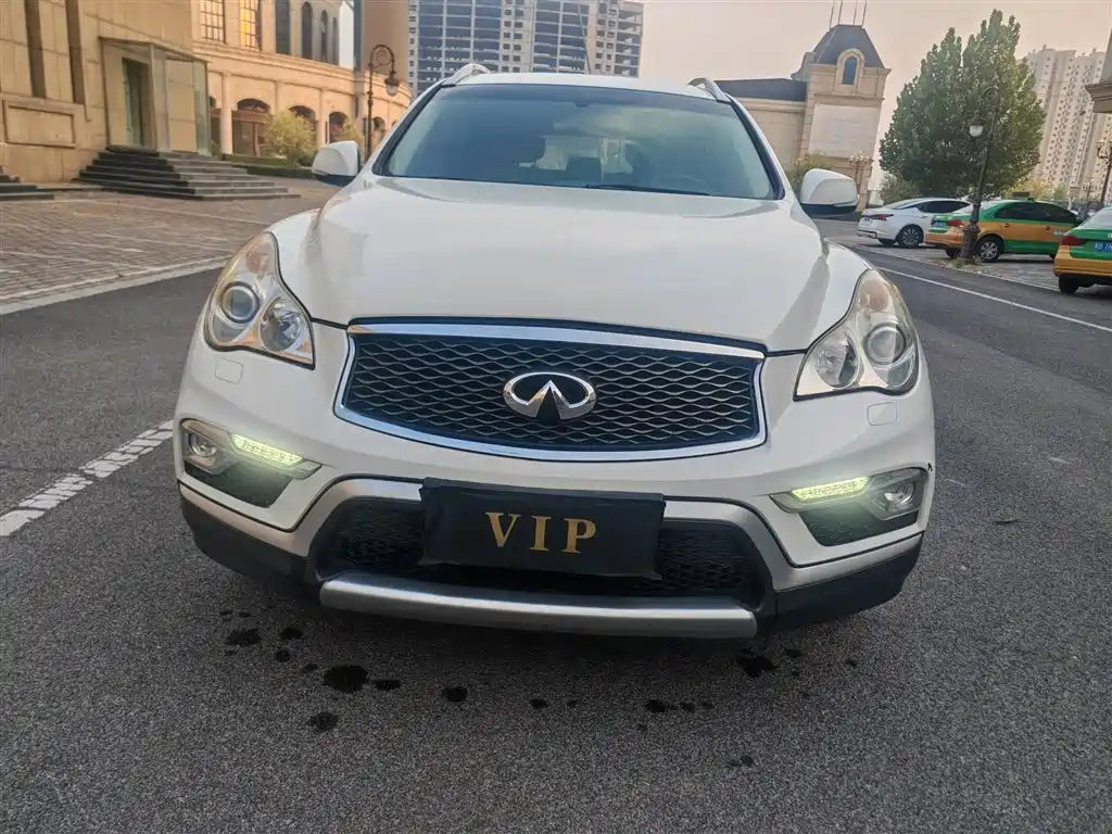 Infiniti QX50 2015 2.5L Enjoy Edition купить на сайте DeffCars